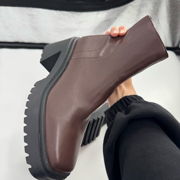 Steve Madden Fella Boot Womens Brown Leather Square Toe Ankle Bootie - Picture 11 of 11